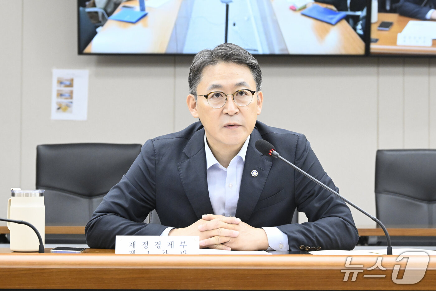 (서울=뉴스1) = 권대영 재정경제부 차관이 8일 정부세종청사에서 열린 '제10차 일자리 전담반(TF)'에서 모두발언을 하고 있다. (재정경제부 제공. 재판매 및 DB 금지) 20 …