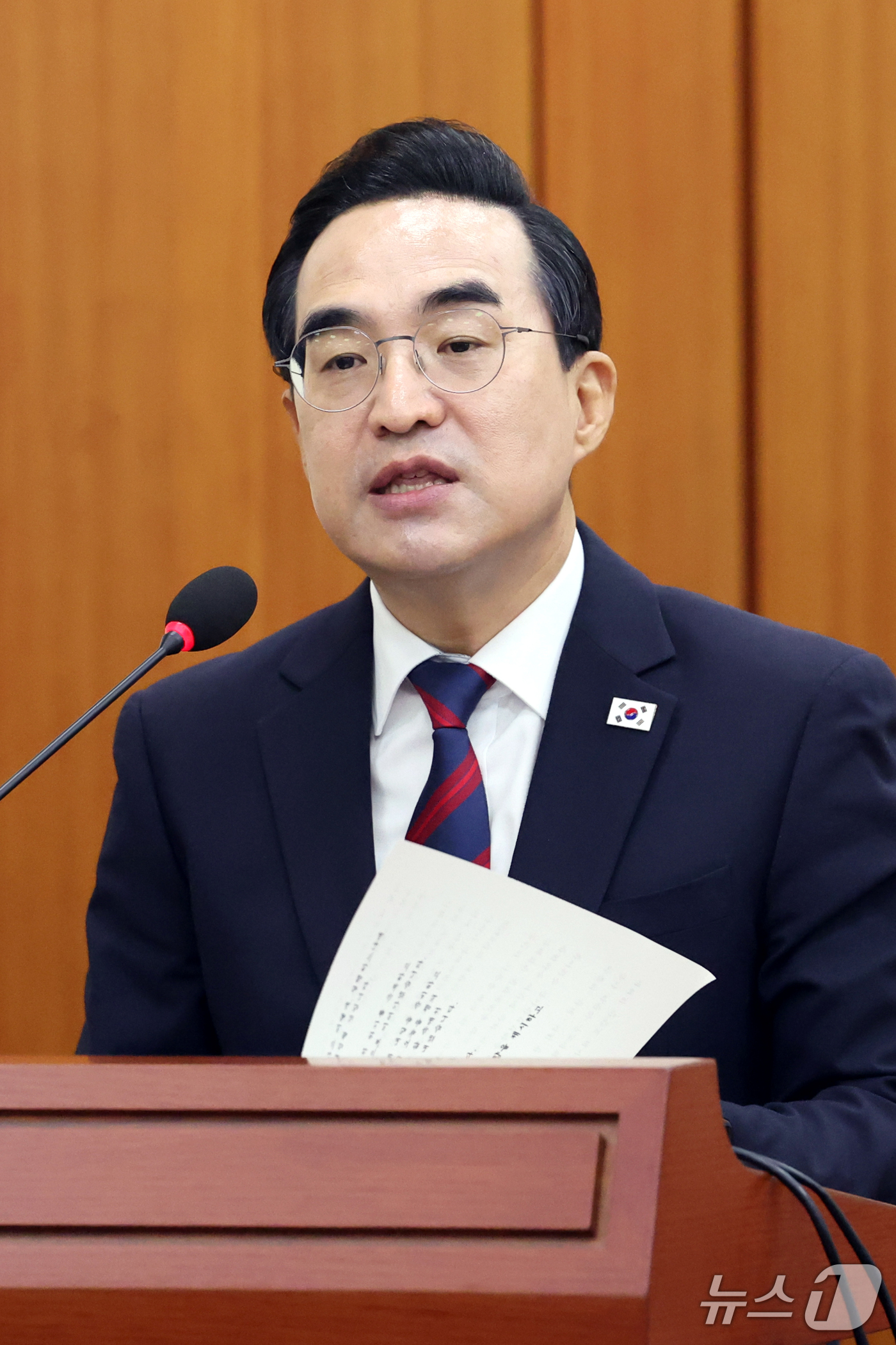 (서울=뉴스1) 황기선 기자 = 박홍근 기획예산처 장관이 8일 서울 여의도 국회 재정경제기획위원회에서 열린 기획예산처에 대한 국정감사에서 업무보고를 하고 있다.  2026.10.8 …