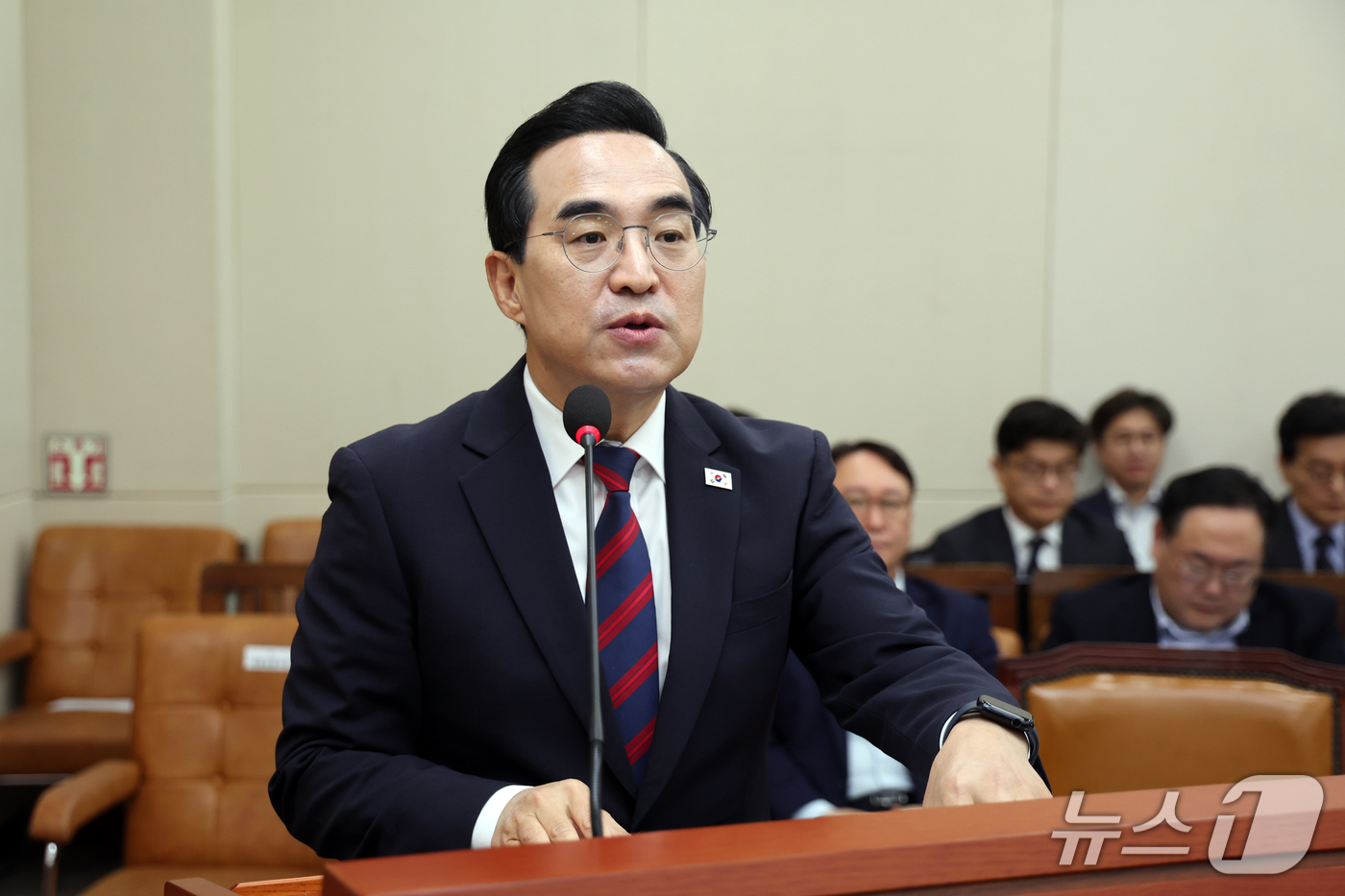 (서울=뉴스1) 황기선 기자 = 박홍근 기획예산처 장관이 8일 서울 여의도 국회 재정경제기획위원회에서 열린 기획예산처에 대한 국정감사에서 업무보고를 하고 있다.  2026.10.8 …