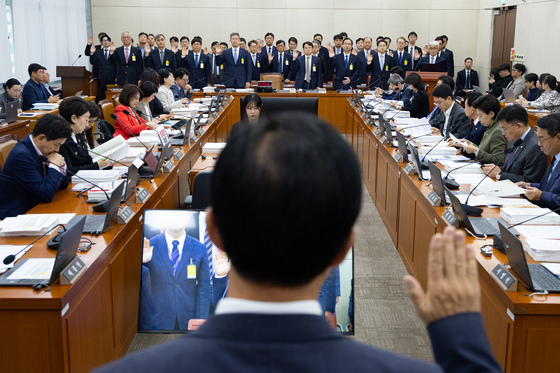 제넨셀 임상 승인 의혹부터 연금·건보 재정까지…복지위 국감