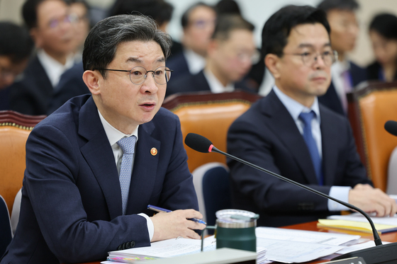 [국감초점] 정무위 레버리지ETF 공방…野 "감옥 갈 사안" 與 "음모론"