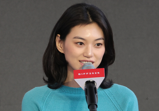 인사말 하는 김도연