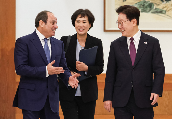 공동언론발표 입장하는 한·이집트 정상