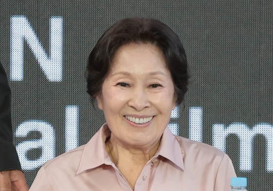 85세 김혜자, "들꽃처럼" 지내려다 다시 스크린으로…"마음 어루만지길"(종합)
