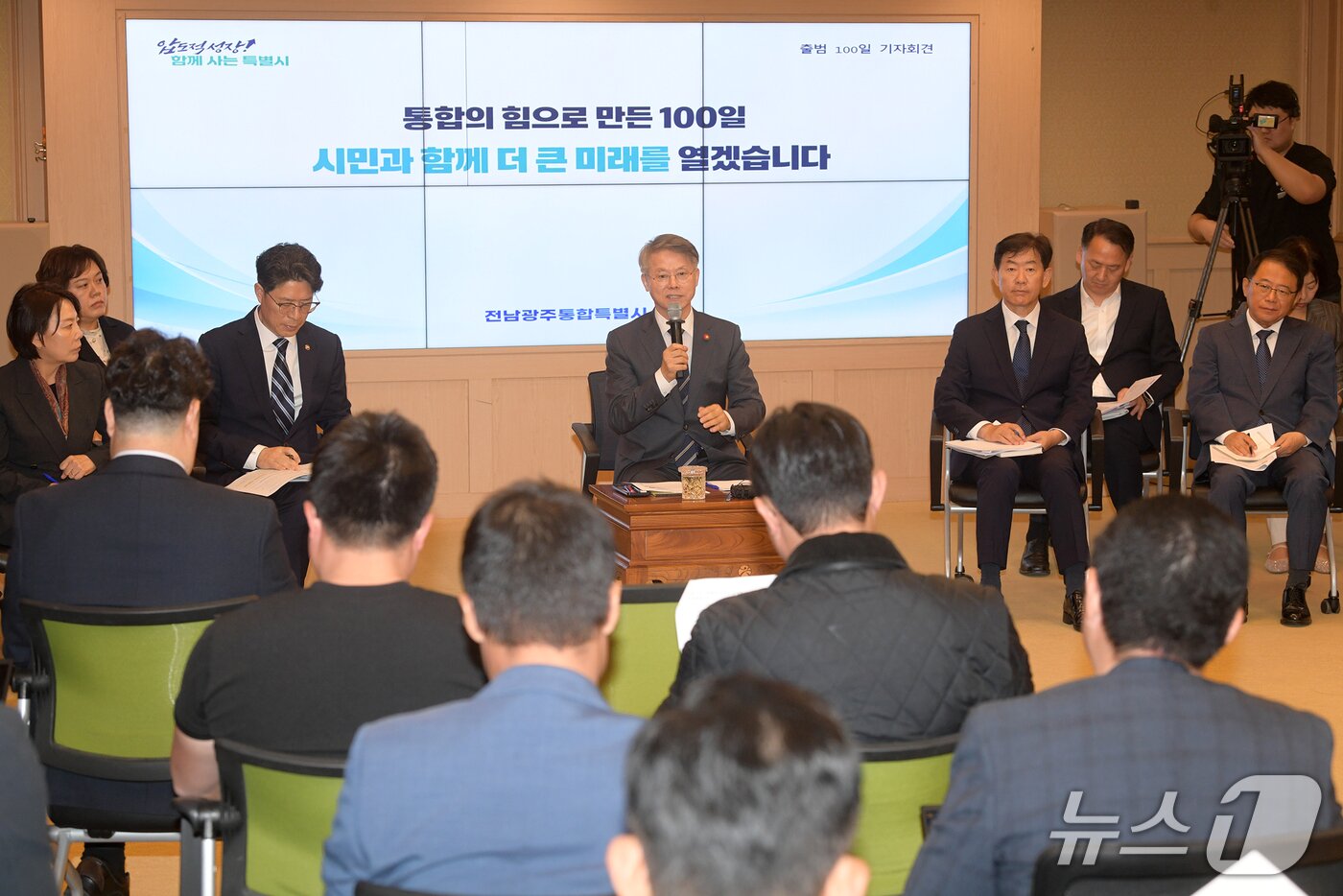본문 이미지 - 민형배 전남광주통합특별시장. (전남광주시 제공. 재판매 및 DB 금지.) 2026.10.8/뉴스1