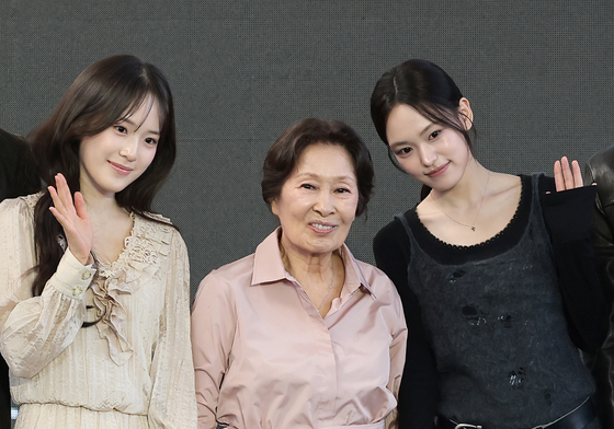 김혜자, 고운 미소