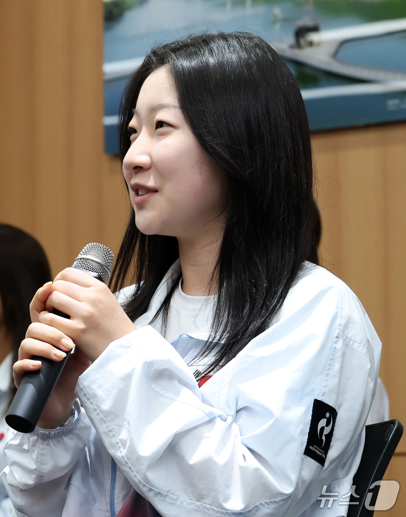 (대구=뉴스1) 공정식 기자 = 8일 오전 대구시 동인청사에서 열린 '2026 아이치-나고야 아시안게임 출전 선수 격려식'에서  사격 공기소총 반효진(대구공공시설관리공단) 선수가 …