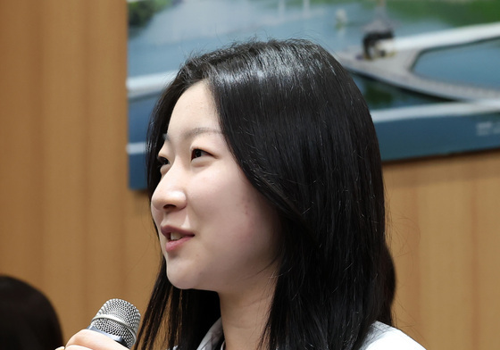 아시안게임 소감 밝히는 반효진