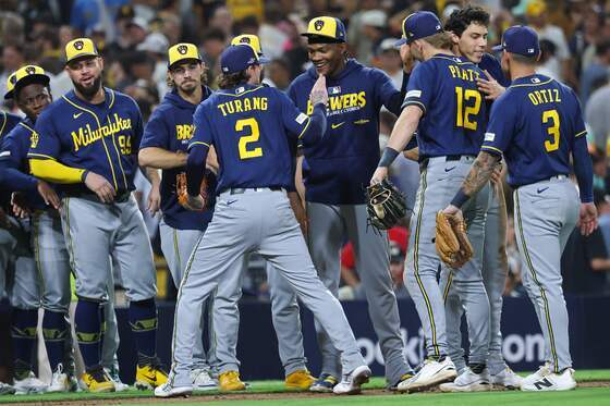 MLB 밀워키, NLCS 진출…다저스와 월드시리즈 티켓 놓고 격돌