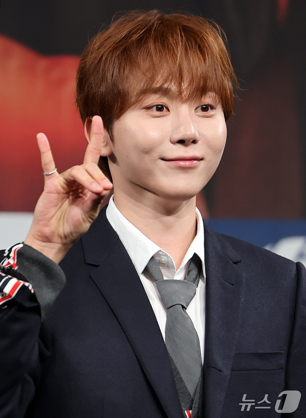 (서울=뉴스1) 김진환 기자 = 세븐틴 부승관이 8일 오후 서울 마포구 상암동 MBC 골든마우스홀에서 열린 MBC 새 예능 '신인감독 김연경2' 제작발표회에 참석해 포즈를 취하고 …