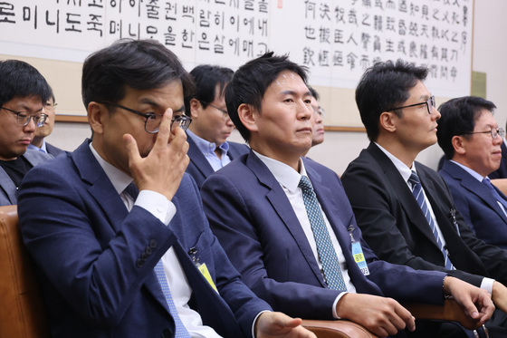 [국감] 증인 출석한 김정훈·신동원·김종욱 변호사
