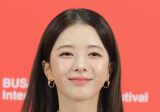 미소짓는 노정의
