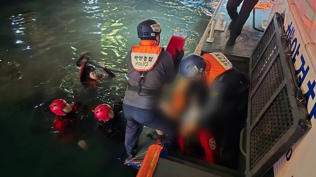 부산 영도 포차거리서 술에 취한 40대 여성 바다에 빠져