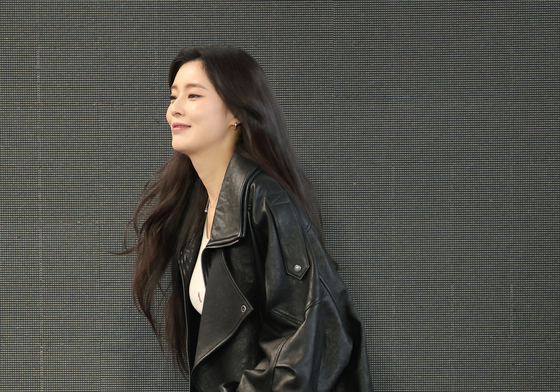 이선빈, 팬들 곁으로