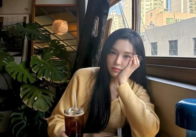 "20억 빼돌린 '원정도박 신 씨' 나 아냐, 돈 없어"…'오빠야' 신현희 펄쩍