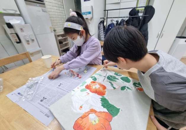 KB금융, 복지부와 야간 연장돌봄 현장점검 나서