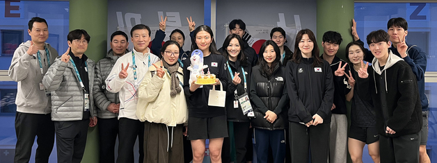 심석희 생일 축하해주는 동료들