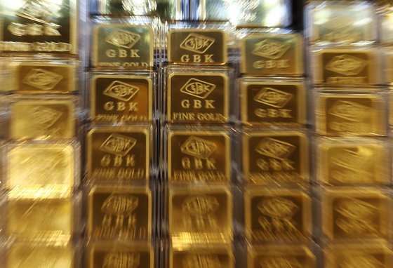 금값 하루 만에 폭락