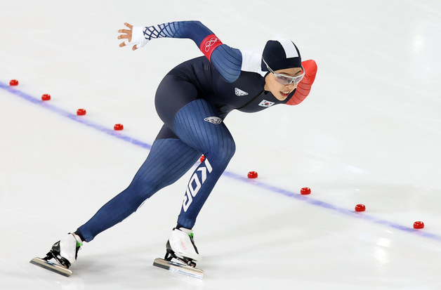 역주 펼치는 이나현