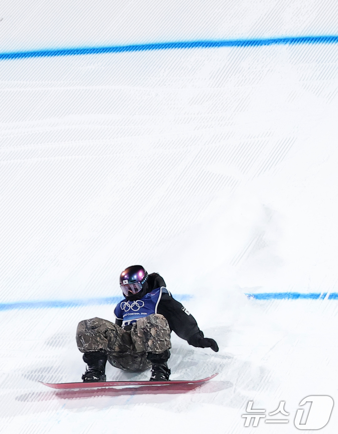 (리비뇨=뉴스1) 김성진 기자 = 스노보드 유승은이 9일(현지시간) 이탈리아 리비뇨 스노파크에서 열린 2026 밀라노·코르티나담페초 동계올림픽 스노보드 여자 빅에어 결선 3차시기에 …