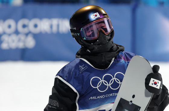 아쉬워하는 유승은