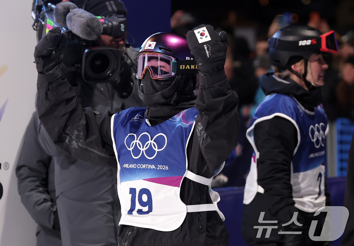 (리비뇨=뉴스1) 김성진 기자 = 스노보드 유승은이 9일(현지시간) 이탈리아 리비뇨 스노파크에서 열린 2026 밀라노·코르티나담페초 동계올림픽 스노보드 여자 빅에어 결선 3차 시기 …