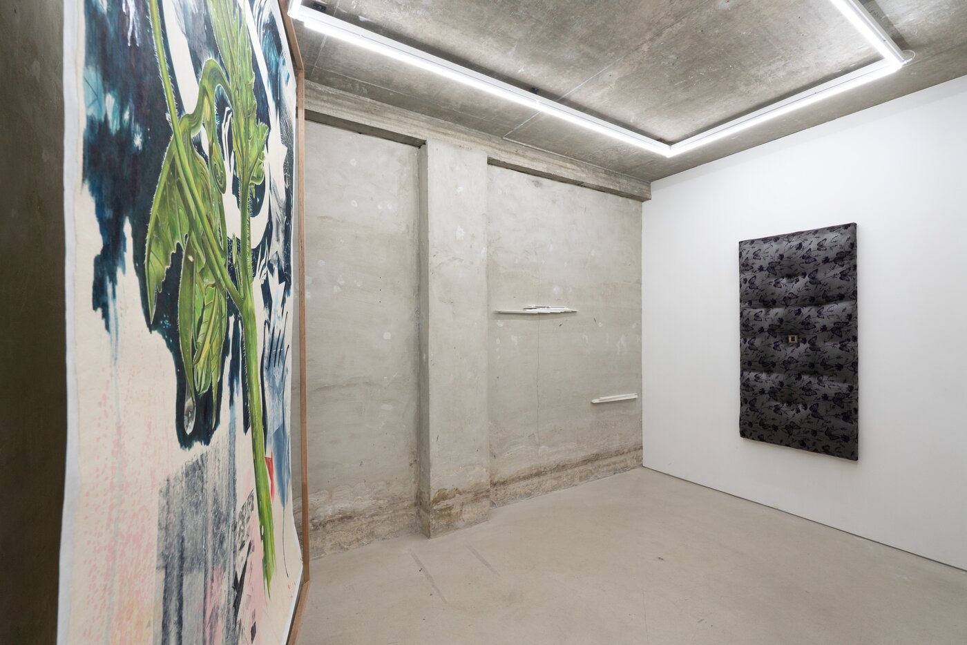 본문 이미지 - '언 엠프티 베드 이슨트 엠프티'전 전경 (상히읗 제공)