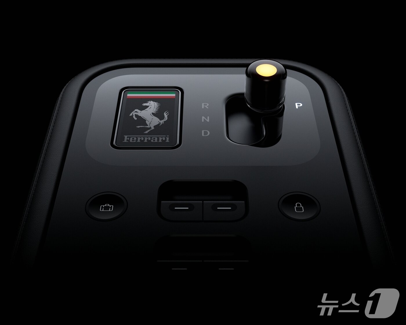 본문 이미지 - 페라리 최초 순수 전기 스포츠카 '페라리 루체' 실내 디자인(페라리 제공)