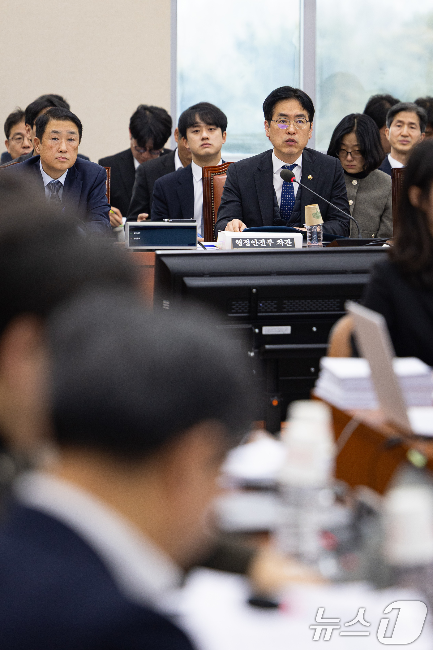 (서울=뉴스1) 유승관 기자 = 김민재 행정안전부 차관이 10일 서울 여의도 국회에서 열린 제432회 국회(임시회) 행정안전위원회 제1차 법안심사제1소위원회에서 인사말을 하고 있다 …