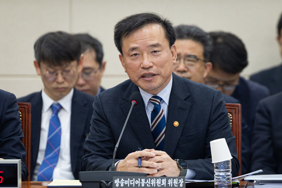 청각장애인도 '한국수어' 재난방송 시청…관련 법안 통과