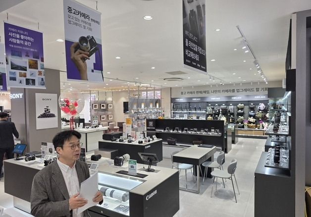 "여기 없으면 국내 없어"…국내 최대 롯데하이마트 잠실점[르포]