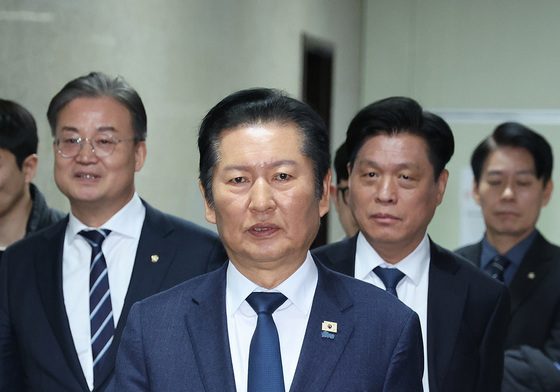 정청래 '비공개 의총 종료'