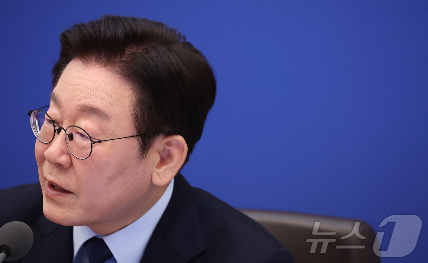 (서울=뉴스1) 허경 기자 = 이재명 대통령이 10일 청와대에서 열린 국무회의에서 발언을 하고 있다. 2026.2.10/뉴스1