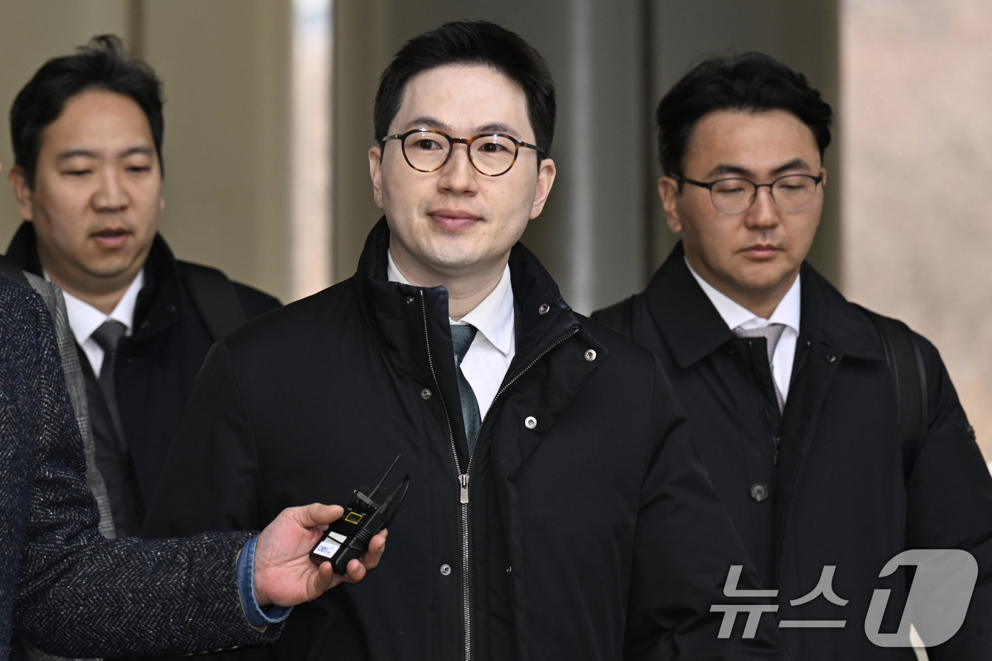 (서울=뉴스1) 안은나 기자 = 이원모 전 대통령실 공직기강비서관이 10일 오후 서울 서초구 중앙지방법원에서 윤석열 전 대통령 탄핵 소추 이후 국회가 추천한 헌법재판관 후보자 미임 …