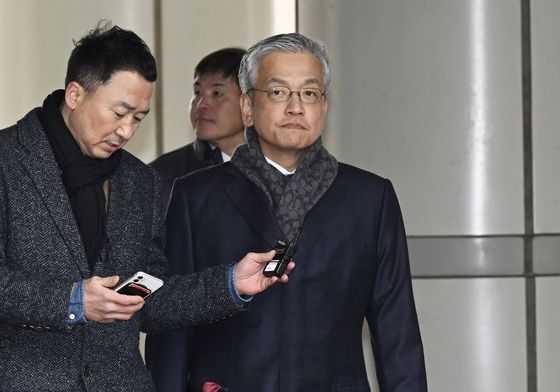 법정 향하는 최상목 전 부총리