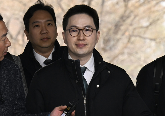 이원모 전 대통령실 공직기강비서관, 법정으로