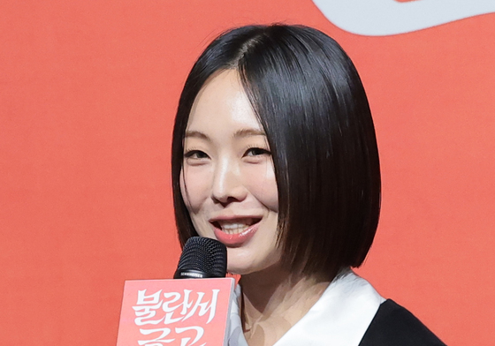 금새록, 설레는 연극 데뷔