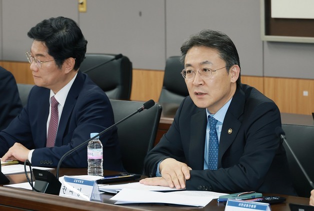 권대영 "거래소 대주주 지분 제한, '빗썸 사태'와 직접 관련 없어"