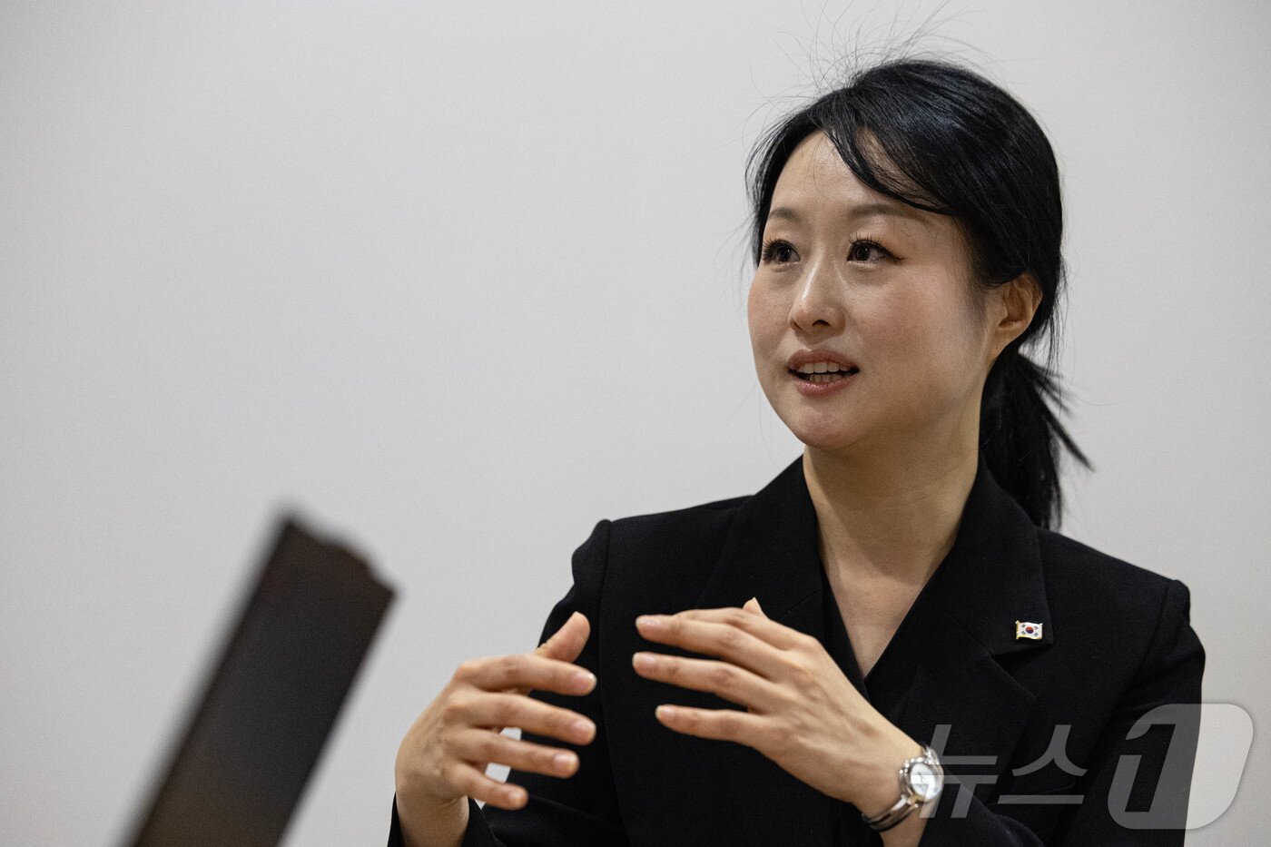 본문 이미지 - 박지연 수어통역사가 10일 청와대에서 뉴스1과 인터뷰를 하고 있다. 2026.2.10 ⓒ 뉴스1 이재명 기자