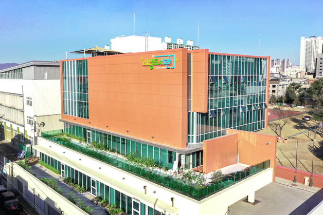 대구 서구 경운초교에 내당도서관 개관…지하 1층~지상 4층