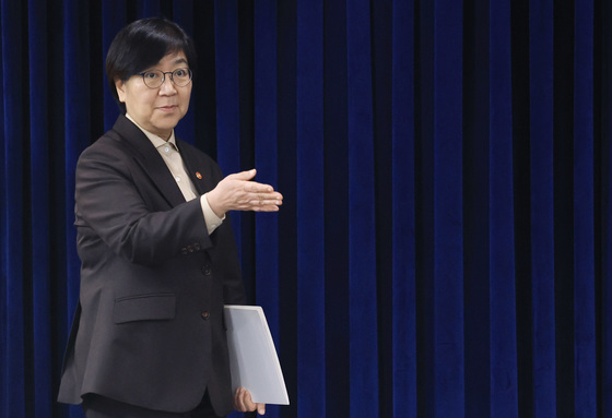 의사인력 양성규모 발표 나선 정은경 장관