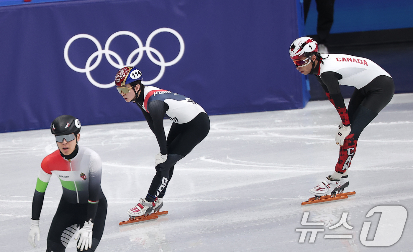 (밀라노=뉴스1) 김성진 기자 = 쇼트트랙 대표팀 신동민이 10일(현지시간) 이탈리아 밀라노 아이스 스케이팅 아레나에서 열린 2026 밀라노·코르티나담페초 동계올림픽 쇼트트랙 남자 …
