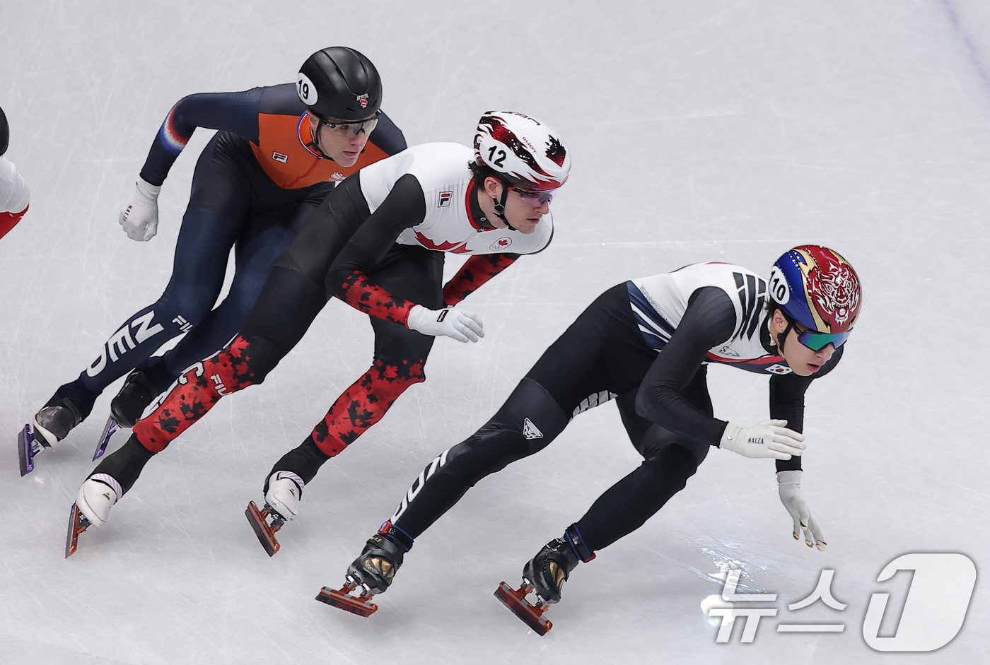 (밀라노=뉴스1) 김성진 기자 = 쇼트트랙 대표팀 황대헌이 10일(현지시간) 이탈리아 밀라노 아이스 스케이팅 아레나에서 열린 2026 밀라노·코르티나담페초 동계올림픽 쇼트트랙 남자 …