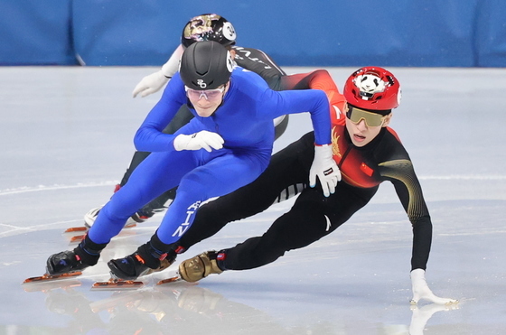 치열하게 역주하는 린샤오쥔