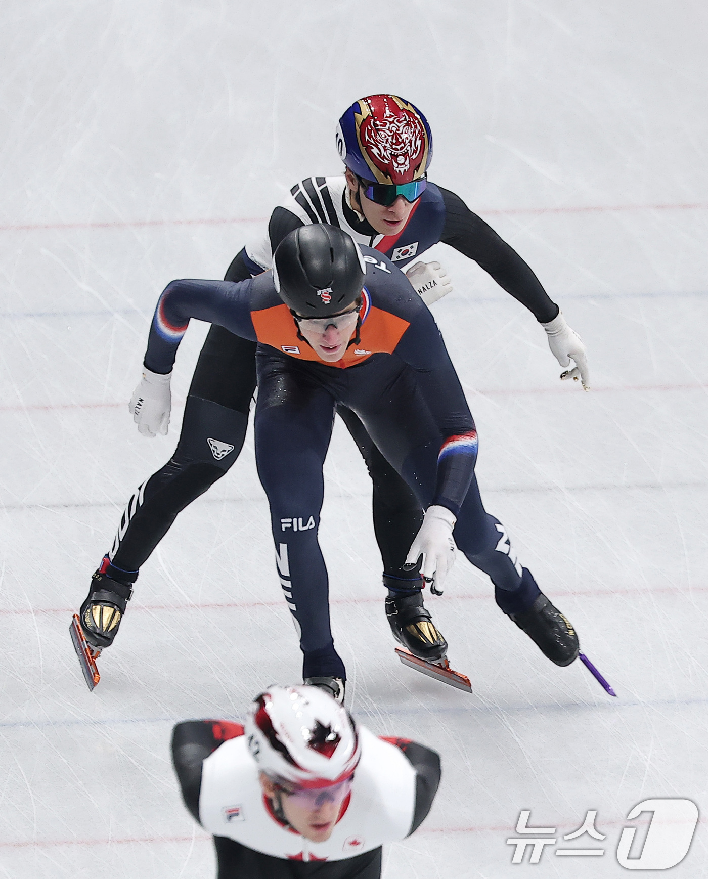 (밀라노=뉴스1) 김성진 기자 = 쇼트트랙 대표팀 황대헌이 10일(현지시간) 이탈리아 밀라노 아이스 스케이팅 아레나에서 열린 2026 밀라노·코르티나담페초 동계올림픽 쇼트트랙 남자 …