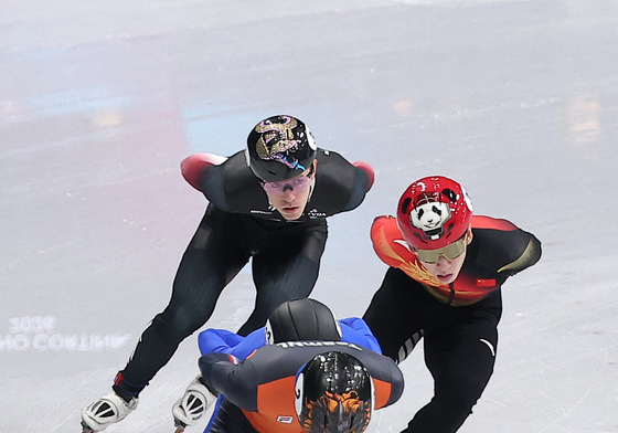 기회 엿보는 린샤오쥔