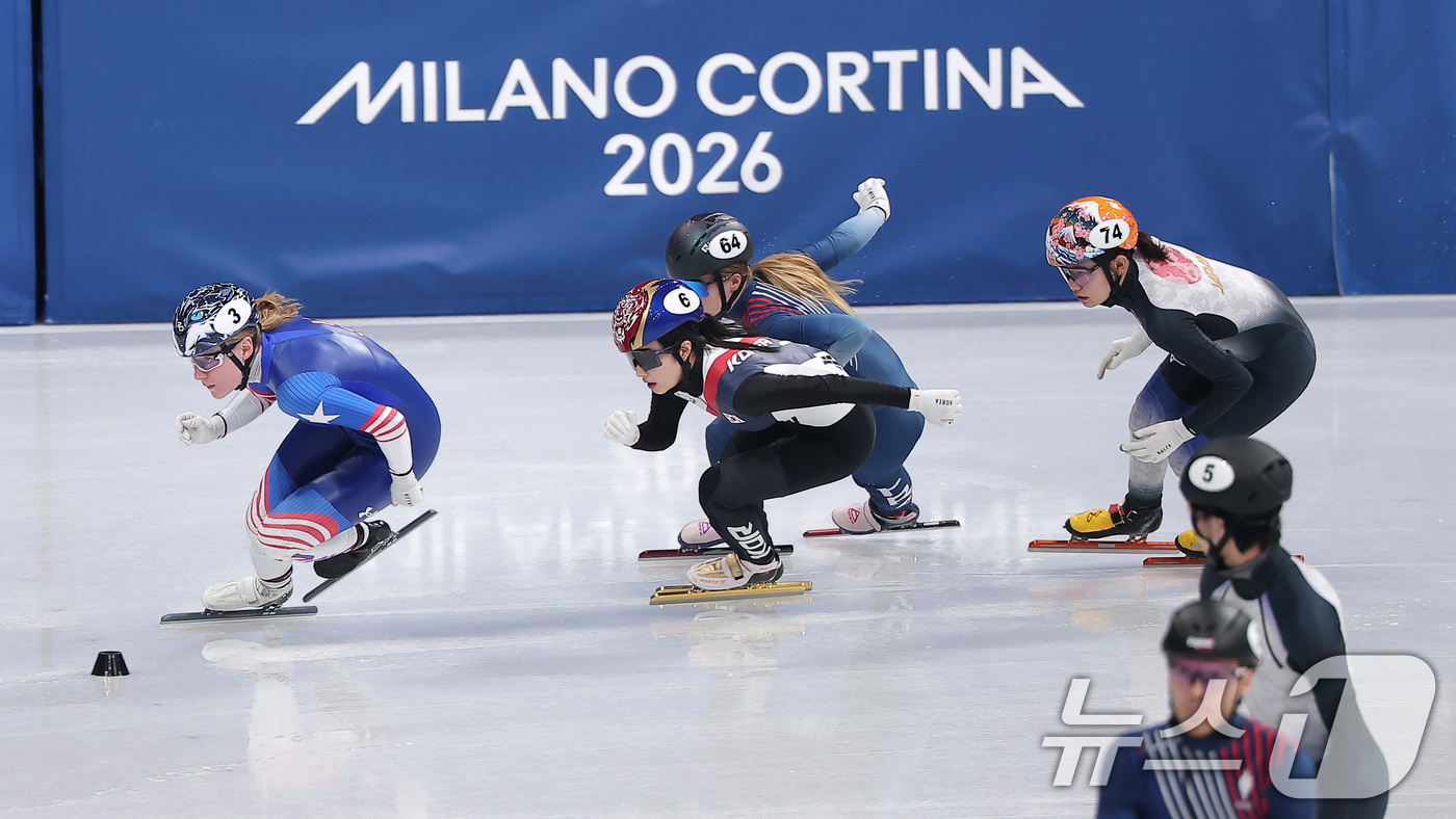 (밀라노=뉴스1) 김성진 기자 = 쇼트트랙 대표팀 김길리가 10일(현지시간) 이탈리아 밀라노 아이스 스케이팅 아레나에서 열린 2026 밀라노·코르티나담페초 동계올림픽 쇼트트랙 혼성 …