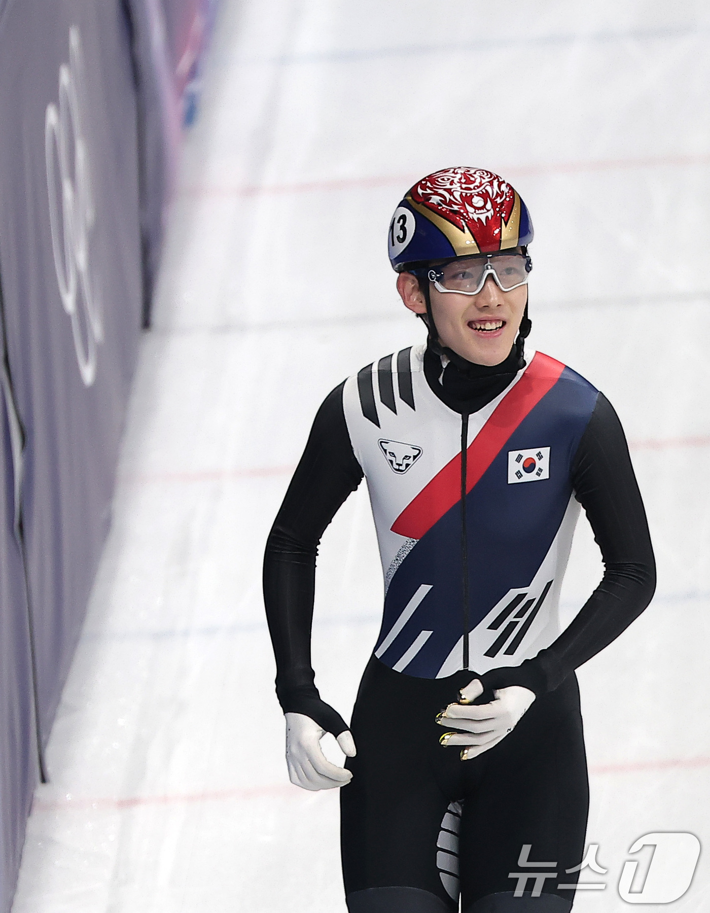 (밀라노=뉴스1) 김성진 기자 = 쇼트트랙 대표팀 임종언이 10일(현지시간) 이탈리아 밀라노 아이스 스케이팅 아레나에서 열린 2026 밀라노·코르티나담페초 동계올림픽 쇼트트랙 혼성 …