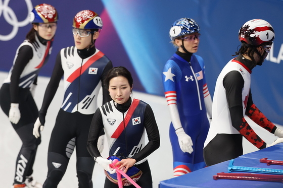 '충돌 불운' 쇼트트랙 혼성계주 노메달…피겨 차준환 쇼트 6위(종합)[올림픽]