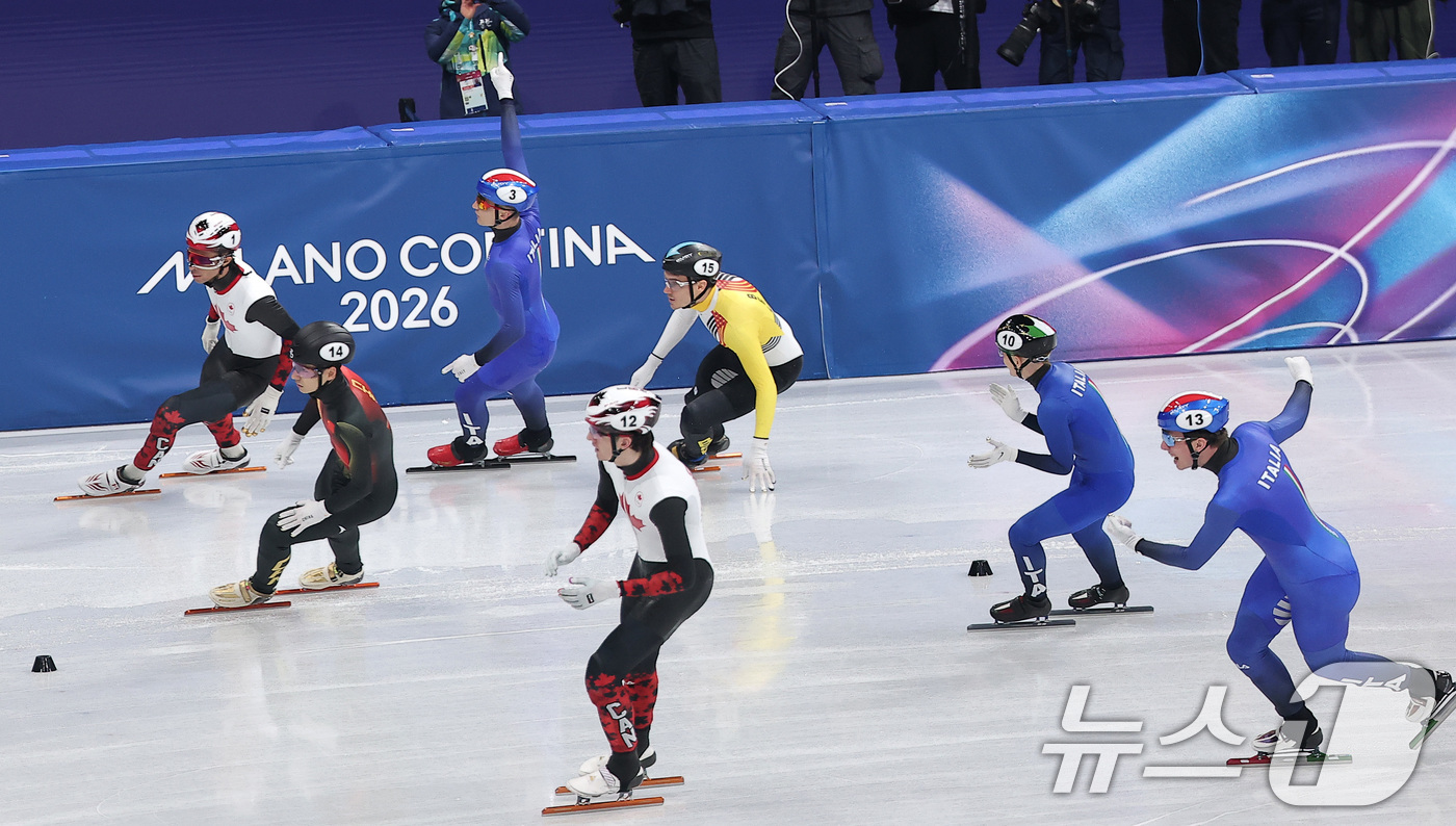 (밀라노=뉴스1) 김성진 기자 = 쇼트트랙 이탈리아 대표팀이 10일(현지시간) 이탈리아 밀라노 아이스 스케이팅 아레나에서 열린 2026 밀라노·코르티나담페초 동계올림픽 쇼트트랙 혼 …